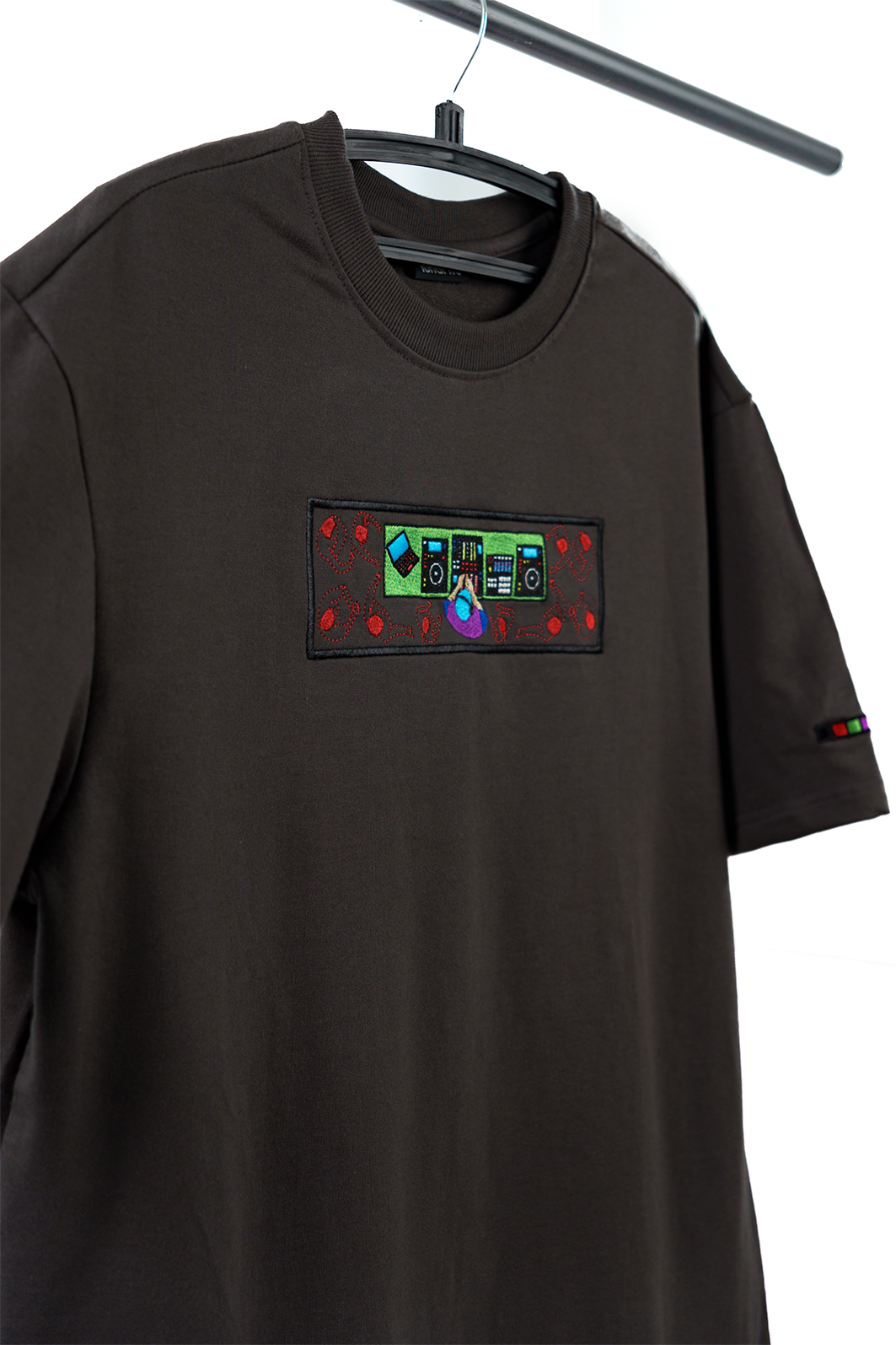 deejay tee